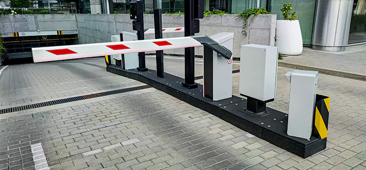 Custom Gate Design & Integration Bear